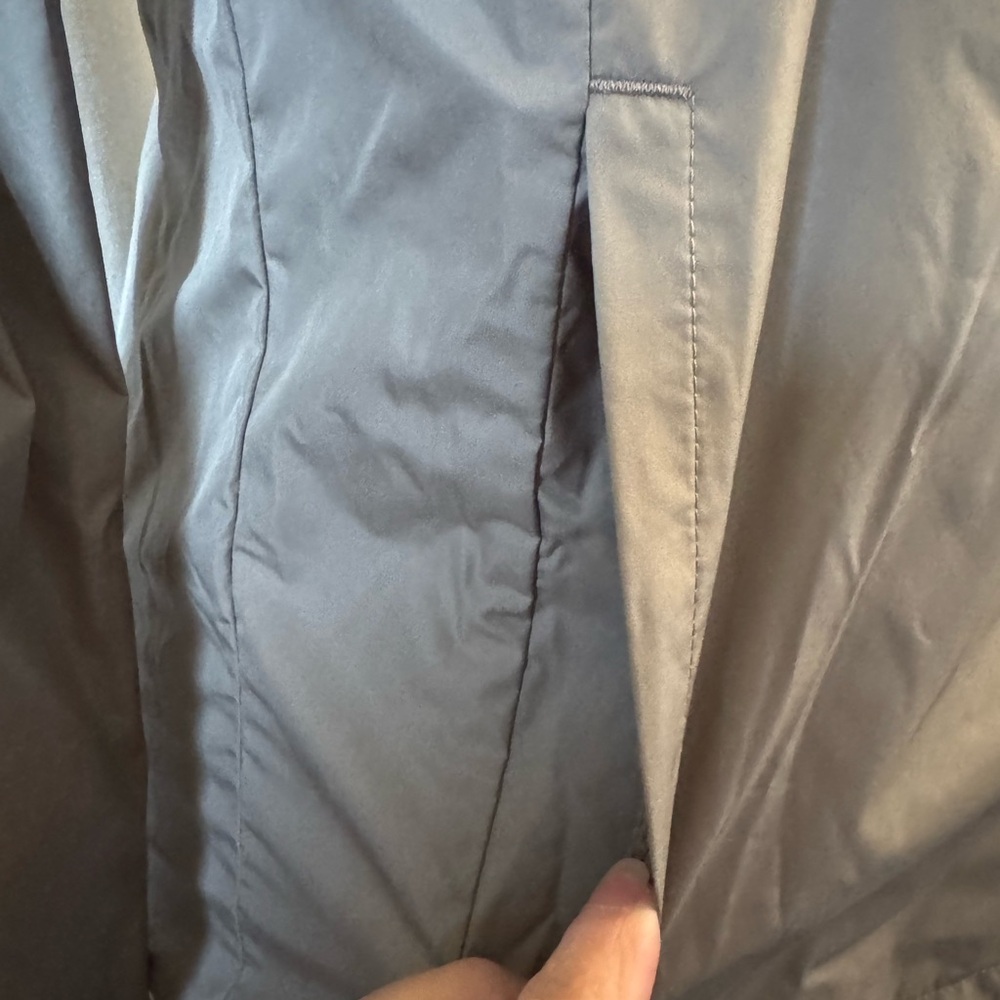 Helly Hansen Loke Packable Jacket Size M - image 4